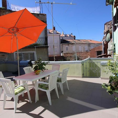 Apartment Old City Porec Bagian luar foto
