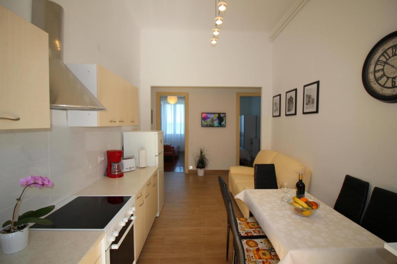 Apartment Old City Porec Bagian luar foto